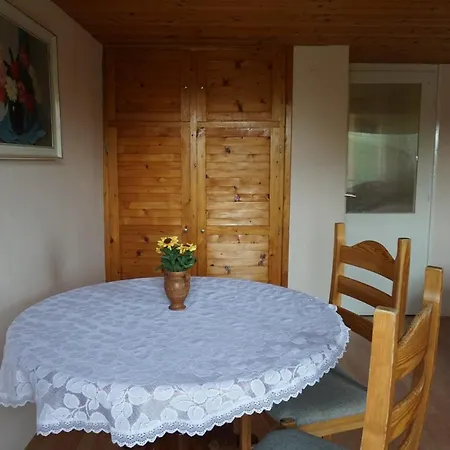 Grosses Ferienhaus Plattensee Balaton - Nyaralo Haz 6 Szobaval, 5 Fuerdoszobaval, 3000 Nm Apartment