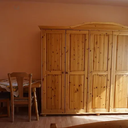 Grosses Ferienhaus Plattensee Balaton - Nyaralo Haz 6 Szobaval, 5 Fuerdoszobaval, 3000 Nm Apartment Szolad