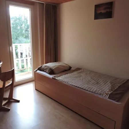 Apartment Grosses Ferienhaus Plattensee Balaton - Nyaralo Haz 6 Szobaval, 5 Fuerdoszobaval, 3000 Nm *