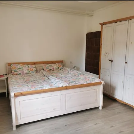 Grosses Ferienhaus Plattensee Balaton - Nyaralo Haz 6 Szobaval, 5 Fuerdoszobaval, 3000 Nm Szolad
