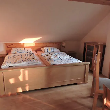 Grosses Ferienhaus Plattensee Balaton - Nyaralo Haz 6 Szobaval, 5 Fuerdoszobaval, 3000 Nm Apartment Szolad